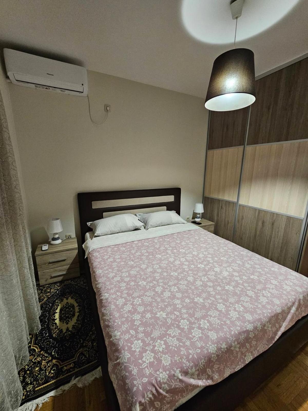 Aphrodite Apartment Podgorica Exterior photo